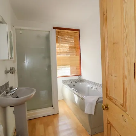 Rose Cottage, * Скиптон